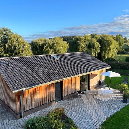 Ferienhaus Auszeit Mit Sauna Schwarz Exterior foto