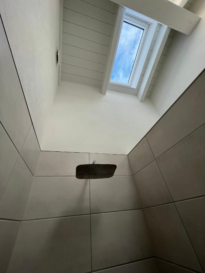 Ferienhaus Auszeit Mit Sauna Schwarz Exterior foto