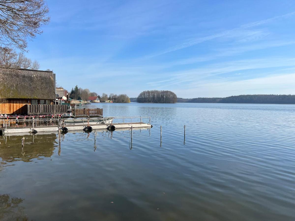 Ferienhaus Auszeit Mit Sauna Schwarz Exterior foto